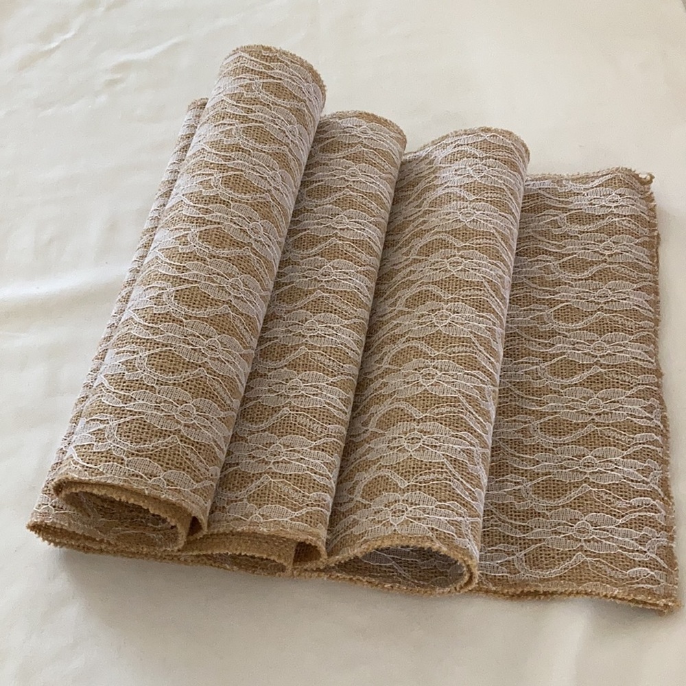 Table Runner - Picture 7 of 8